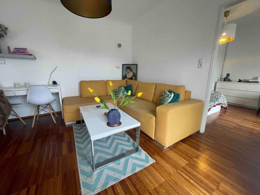 Cosy Flat With Huge Terrasse! Long Or Shortterm Lejlighed Wien Eksteriør billede