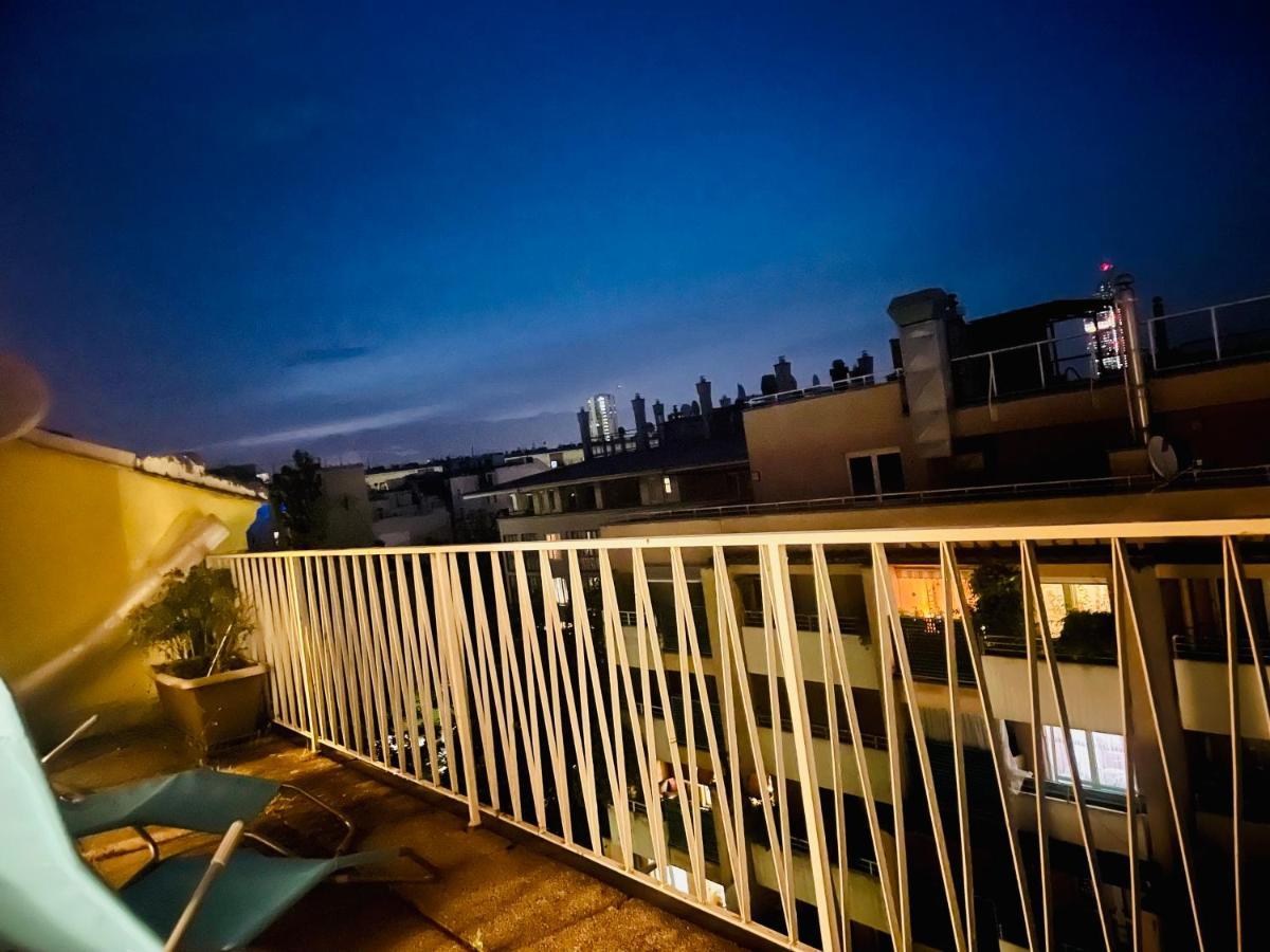Cosy Flat With Huge Terrasse! Long Or Shortterm Lejlighed Wien Eksteriør billede