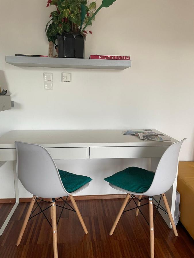 Cosy Flat With Huge Terrasse! Long Or Shortterm Lejlighed Wien Eksteriør billede